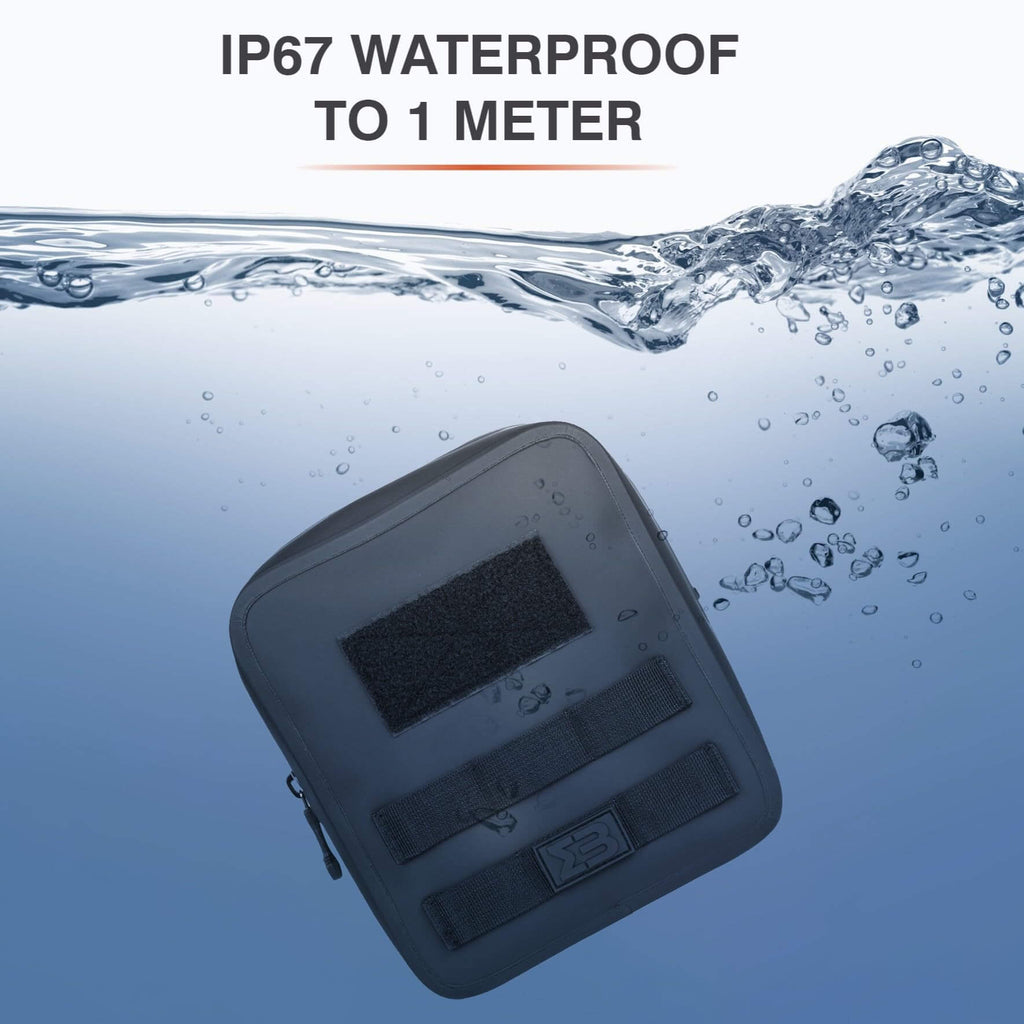 SealBags Large Waterproof Tactical MOLLE Pouch submerged, IP67 waterproof up to 1 meter, ideal for tactical applications.